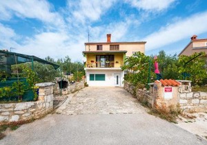 Beautiful Apartment In Pula With Wifi