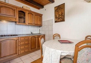 Gorgeous Apartment In Lovran