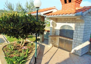 Holiday apartment near the sea