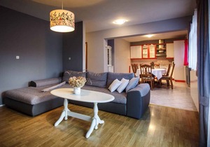 Holiday apartment with terrace and air conditioning