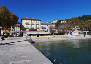 Holiday apartment with sea view