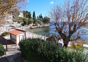 Holiday apartment with sea view