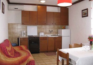 Holiday apartment with terrace and air conditioning