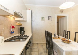 Holiday home 2 km from the beach, WiFi. Labin