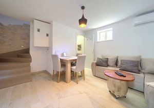 Holiday home with air conditioning and terrace