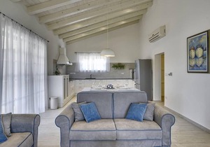 Holiday house with private pool for 6 persons approx. 160 qm in Kavran, Istria (South coast of Istria)