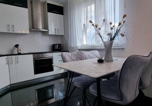 Large holiday flat in Kastel with beautiful garden