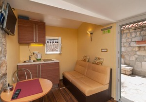 Lovely Apartment in Omiš with Private Balcony