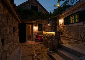 Lovely Apartment in Omiš with Private Balcony