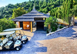 Luxury Glamp New Horizons III