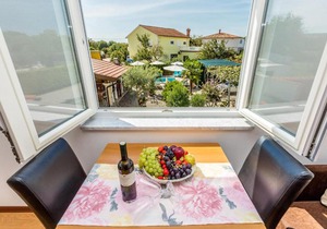 Nice apartment in Malinska with WiFi and Outdoor swimming pool