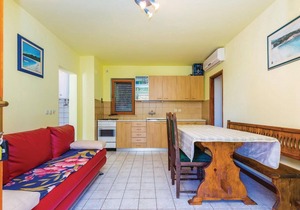 Nice apartment in Povile with WiFi