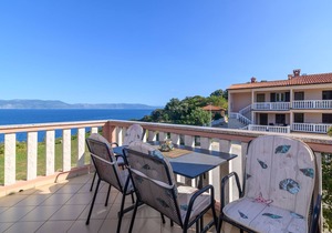 One bedroom apartment with terrace and sea view Duga Luka (Prtlog), Labin (A-2335-c)