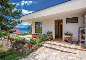 One-Bedroom Holiday Home in Kostrena