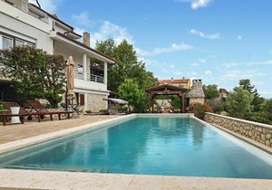 Studio Apartment In Labin