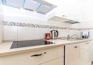 These functional apartments are located in Kostrena, not far from the town of Crikvenica.