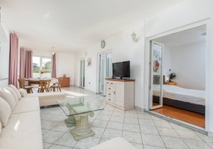This simple vacation apartment consists of two accommodation units, each with its own entrance.