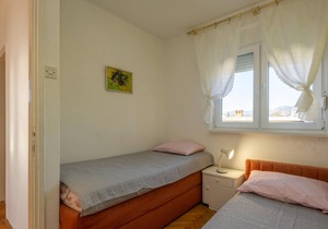 This vacation house is the ideal choice if you want to spend a wonderful and relaxing with up to 9 p