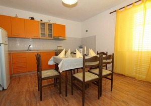 Three bedroom apartment with terrace and sea view Kampor, Rab (A-17873-a)