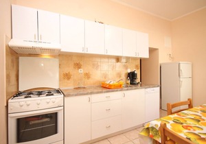 Two bedroom apartment with terrace Susak, Lošinj (A-8050-a)