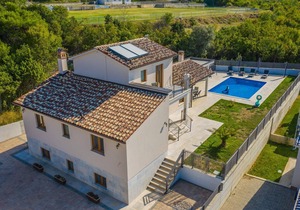 Villa in Sveti Lovrec with Private Pool & Beaches