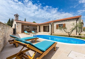 Whole House in Kavran with Private Pool