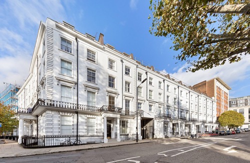 Paddington Apartment | 1 Bed Flat - Sleeps 4 - Parking - Wifi