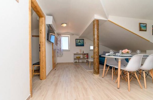 Miholascica Apartment | 1 bedroom accommodation in Miholascica