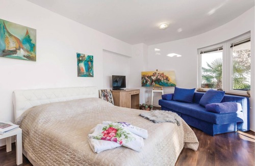 Opric Apartment | 1 bedroom accommodation in Lovran