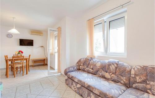 Marsici Apartment | 1 Bedroom Gorgeous Apartment In Marsici