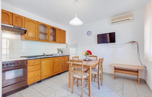 Marsici Apartment | 1 Bedroom Gorgeous Apartment In Marsici