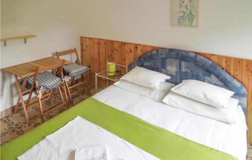 Martinscica Apartment | 1 Bedroom Lovely Apartment In Martinscica
