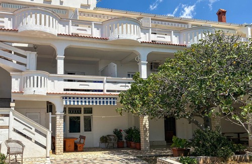 Kustici Apartment | 1 bedroom nice apartment in Kustici