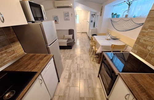 Risika House | 1 bedroom nice home in Risika
