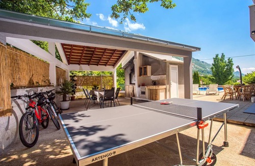 Gata Apartment | 120 m² Apartment ∙ 3 bedrooms ∙ 10 guests