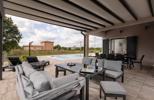 Paradiz Villa | 124 m² Villa ∙ 3 bedrooms ∙ 8 guests