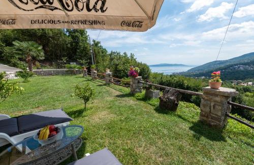 Veprinac Apartment | 2 Apartments in Old Stone House near Opatija