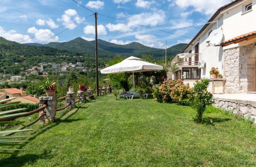 Veprinac Apartment | 2 Apartments in Old Stone House near Opatija