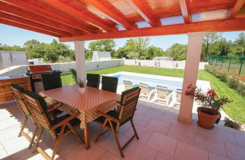 Mali Vareski House | 2 bedroom accommodation in Krnica