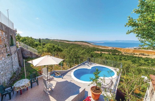 Praputnjak Apartment | 2 bedroom accommodation in Krasica