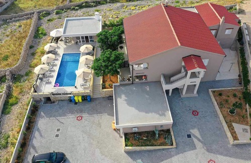 Kustici Apartment | 2 bedroom accommodation in Kustici