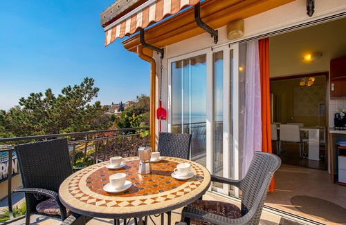Volosko Apartment | 2 bedroom accommodation in Opatija
