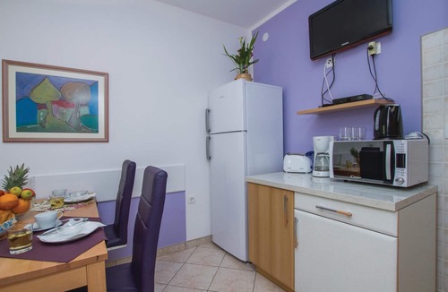 Ravni Apartment | 2 bedroom accommodation in Ravni