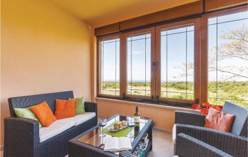 Gajana Apartment | 2 Bedroom Awesome Apartment In Gajana