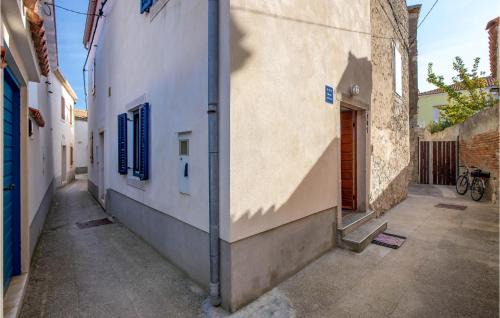 Susak House | 2 Bedroom Beach Front Home In Susak