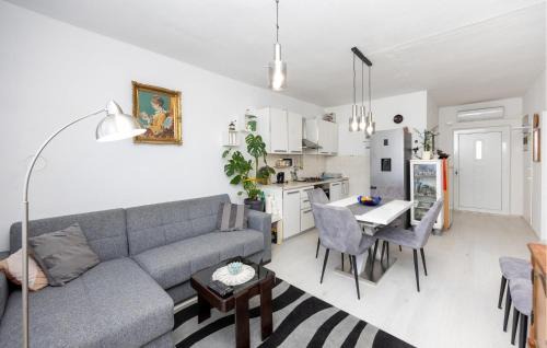 Gustirna Apartment | 2 Bedroom Lovely Apartment In Gustirna