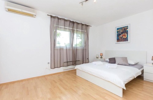 Smrika Apartment | 2 Bedroom Lovely Apartment In Smrika