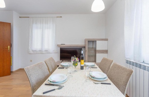 Buzdohanj Apartment | 2 Bedroom Nice Apartment In Cernik