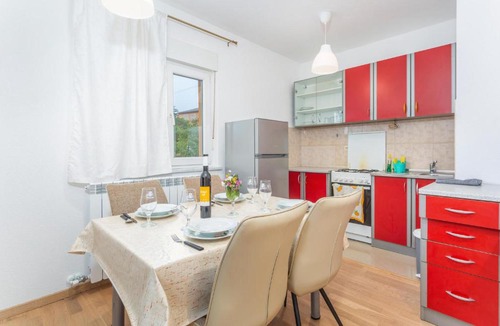 Buzdohanj Apartment | 2 Bedroom Nice Apartment In Cernik