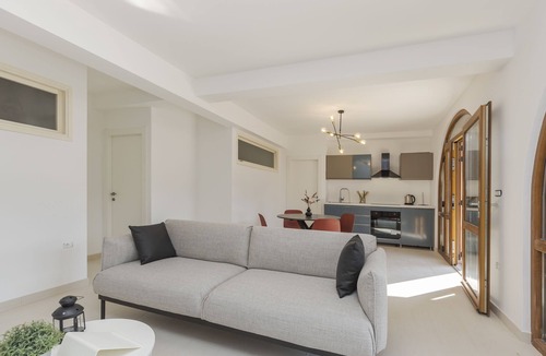 Duga Luka Apartment | 2 Bedroom Sea Side Apartment 211